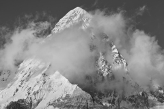 Pumori-BW